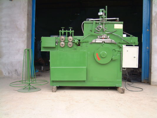 Máquina automática para fabricar colgadores de alambre lista para exportación con empaque que cumple con ISPM 15 y entrega rápida en 10 días para una producción de 27 a 30 piezas por minuto