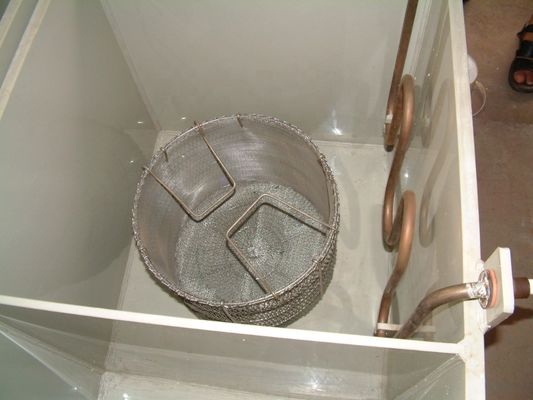 Cubriendo los tornillos de los clavos pre emerja maquinaria del tratamiento que apacigua la electro galvanización