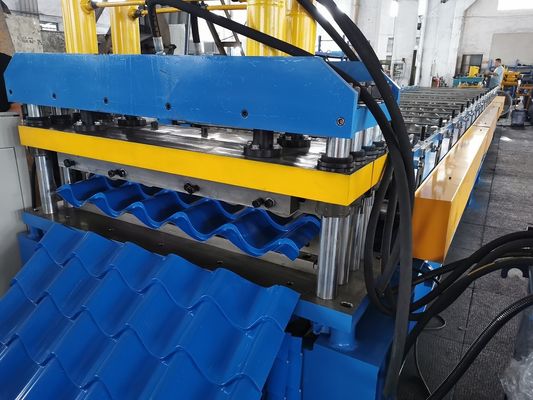 Teja de techumbre que forma la máquina